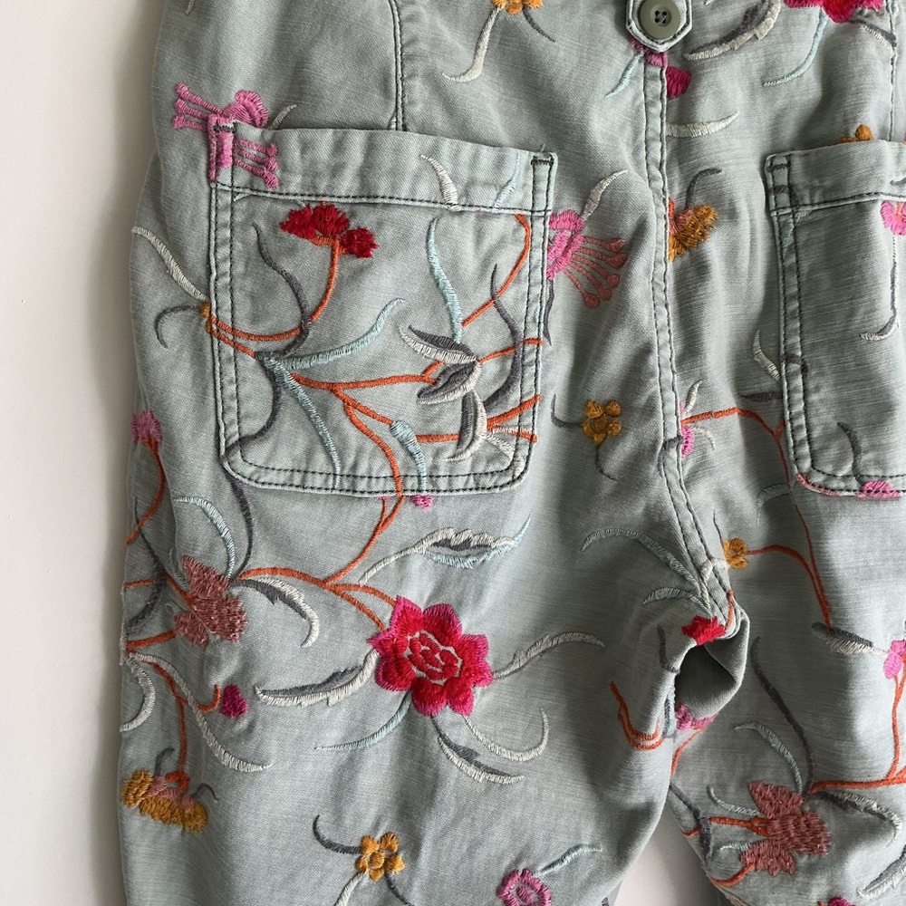 Anthropologie Wanderer Floral Embroidered Size 30 Boho Utility Statement Pants ' - Picture 4 of 10